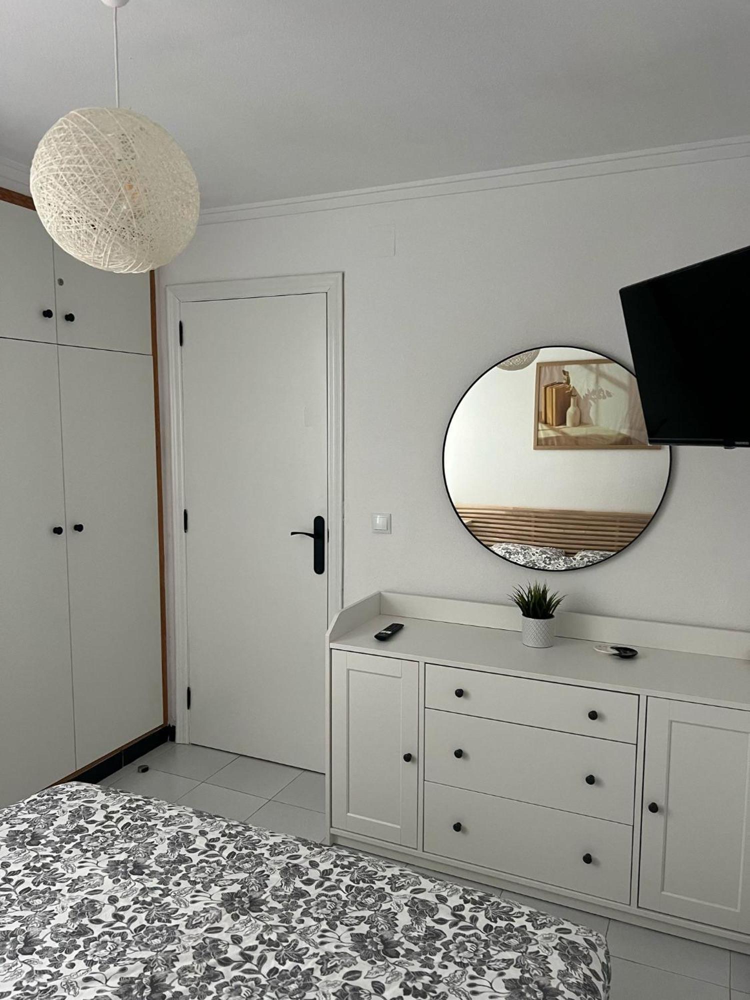 Kiara Apartament - With Garage Торевиеха Екстериор снимка